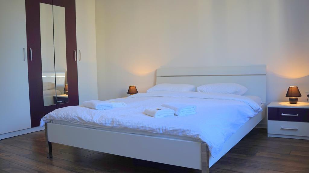Filinhome Stefanovica Suite 9 Novi Sad Exterior foto