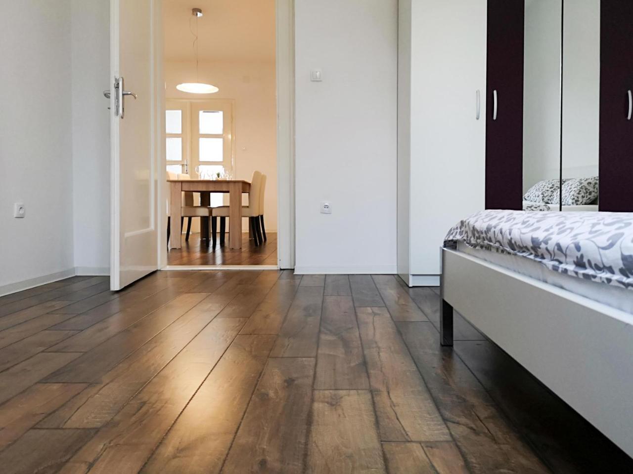 Filinhome Stefanovica Suite 9 Novi Sad Exterior foto